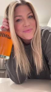 spicy mango habanero whiskey margarita — perfect for all your winter  activities ❄️ #minnesotacheck #wintercocktails #greenscreen  #whiskeymargarita