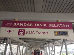 Descriptionbandar tasik selatan station (klia transit), klang valley.jpg. Kuala Lumpur Walk Pics Kuala Lumpur From Lrt Bandar Tasik Selatan Station To Klia Transit Station