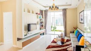 Apapun desain yang anda inginkan untuk interior anda, sebelum kami produksi di workshop, akan kami wujudkan terlebih dahulu dalam bentuk desain 3d yang realistis. Lingkar Warna 7 Desain Inspiratif Interior Rumah Minimalis Type 54
