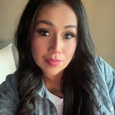 How can a single mom afford rent, childcare, and living expenses?