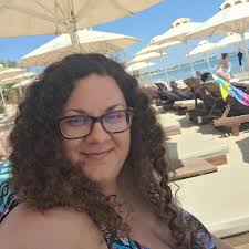 Could someone tell me whether Damnoni or Ammoudi or Souda beaches offer a  better shelter from strong winds than the beach in Plakias town? It was  okay there today but there are