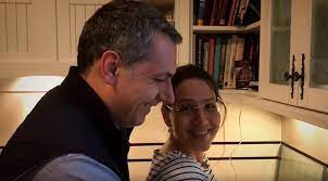 1 volt pedig egy beteg ember, lázár, betániából, máriának és testvérének, mártának a falujából. Lazar Janos Felesege Igy Suti A Kalacsot Video A Hirek Foutcaja