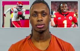 Eerie Ring camera footage of wild coyotes stalking home as cops warn of  savage attacks