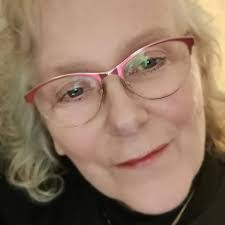 This message is picked for you Honey you looking at my post and you can't  even say hi to me or you don't love me anymore 💗🌹💕