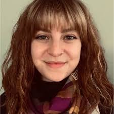 Stephanie Pettit's Instagram, Twitter & Facebook