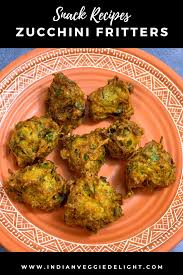 Crispy Zucchini Pakoda Recipe In 2020 Zucchini Recipes Indian Healthy Snacks Recipes Indian Food Recipes