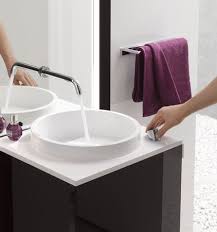 Baddesign Alles In Einem Led Licht Spiegel Waschtisch Und Armaturen Touch 600 Waschbecken Design Bad Design Emco Bad