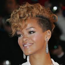 See pictures of nicki minaj with different hairstyles, including long hairstyles, medium hairstyles, short hairstyles, updos, and more. Nicki Minaj Beauty Photos Trends News Page 2 Allure