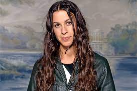 She carries all the anger so the. 25 Alanis Morissette Wallpapers On Wallpapersafari