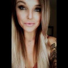 Danielle Dever's Instagram, Twitter & Facebook