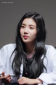 Eunbi Doctor Buscar No Twitter Twitter Doctor Kpop Idol Doctor Search