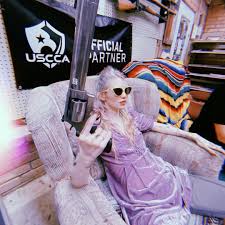 Pop star grimes is selling a piece of her soul. Grimes Surprise Releases Dj Mix Album