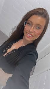 Morgan Engel's Instagram, Twitter & Facebook