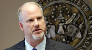 AG backs gay marriage, defends ban