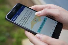 The app uses bluetooth to exchange these random codes between your phone and nearby phones. Explainer How Phones Can Alert You To Covid 19 Exposure
