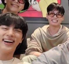 Staying with BTS episode 1 I was going to south Korea and I saw BTS they  took me to their house at that time I was 9 years old V bought me