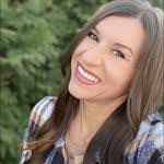 Ashley Droege's Instagram, Twitter & Facebook