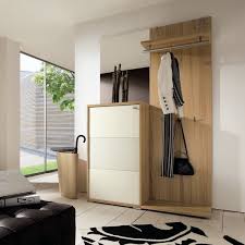 Die garderobe ist im lauf der zeit zu einem unverzichtbaren einrichtungsaccessoire geworden, weil sie jeder wohnung charakter verleiht und gleichzeitig ermöglicht, die persönlichen. Hallway Storage Furniture 24 Haus Innenarchitektur Flur Design Moderne Raumausstattung