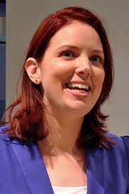 Jennifer Hollett