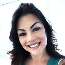 Kathy Snook's Instagram, Twitter & Facebook