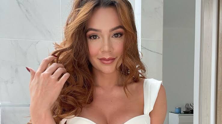 Irreconocible? Lina Tejeiro desempolvó fotos de sus 15 años - Tropicana  Colombia