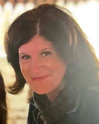 Lisa Wess's Instagram, Twitter & Facebook