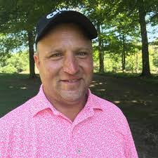 Alex Knoll's Instagram, Twitter & Facebook