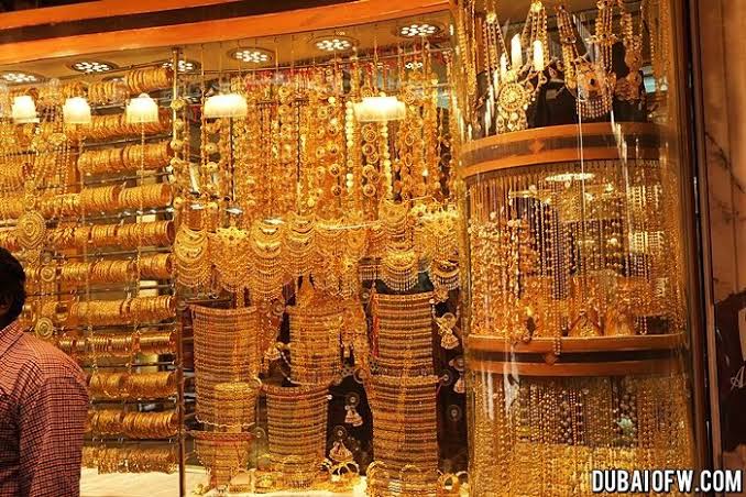 Mga resulta ng larawan para sa Gold Souk Dubai, Night Market"