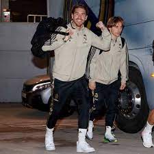 Modric met his wife vanja bosnic in 2007 at the mamic sports agency credit: Sneakers Nike Air Max 270 Platinum Volt Luka Modric Luka Modric On The Account Instagram Of Sergioramos Spotern