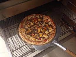 Keep the customers happy to make big tips! Papas Pizzaland On Twitter Donair Pizza New At Papas Give It A Try Crazyideas Http T Co T96ghv5ojo