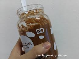 Cake sederhana ini bisa jadi kue ulang tahun murah, tetapi tetap cantik dengan hiasan yang penuh kreatifitas. Resepi Crispy Choco Jar Cair Dimulut Dan Tak Lemau