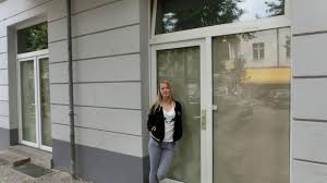 Im entsprechenden strafprozess wird steiers zeugenaussage in zweifel gezogen, weil er die nacht vor dem einsatz in einer kneipe ordentlich gezecht hatte. Tatort Star Henrike Von Kuick Der Bruckenfan Vom Ballermann Qiez