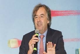 Scende in campo il codacons. Roberto Burioni Conoscete La Moglie Chi E L Avvocatessa