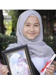 6 tutorial hijab segi empat simple untuk anak smp sma kuliah. Potret 5 Pemeran Sinetron Dari Jendela Smp Tampil Berhijab Bikin Pangling Hot Liputan6 Com