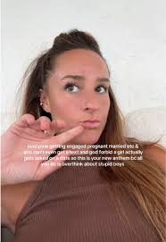 Daisies: Your Anthem for Overthinking Love