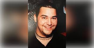 Dustin Spencer's Instagram, Twitter & Facebook