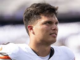 Browns benching Flacco, will start Gabriel