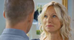 Et les autres, que les scénaristes envoient à l'étranger. Plus Belle La Vie