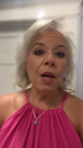 Shower chronicles hits River Forest Manor in Belhaven. Y’all. This is such  a beautiful place. Our dinner was fabulous but this is about the bathroom.  #showerchronicles