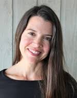 Emily Wareham's Instagram, Twitter & Facebook