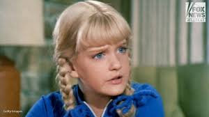 'Brady Bunch' star Susan Olsen addresses cast affair rumor, death hoax: 'I  don't like the implication'