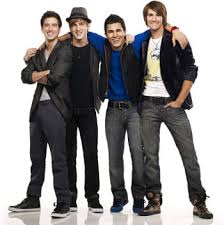 The group consisted of kendall schmidt, james maslow, logan henderson, and carlos pena jr. Big Time Rush Accepts Its Boy Band Label Music Stltoday Com