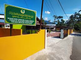 Pondok pesantren darul qur'an walirsyad adalah pondok pesantren yang berlandaskan akidah ahlus sunnah wal jama'ah yang memang paling tepat untuk konteks di indonesia. Maahad Darul Quran Home Facebook