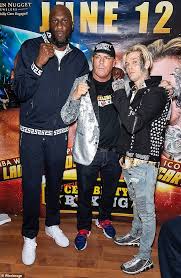 But the lakers champion was gonna have no issue handing the. Aaron Carter And Lamar Odom Promote Celebrity Boxing Match After Former Pop Star Shares Sonograms Aktuelle Boulevard Nachrichten Und Fotogalerien Zu Stars Sternchen