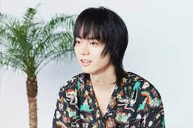菅田将暉 小松菜奈出演 niko and 夏ビジュアル公開 アロハシャツはコレクターレベルに持ってます 菅田 画像一覧 音楽webメディア m on music エムオンミュージック 小松菜奈 菅田 菅田将暉 小松菜奈