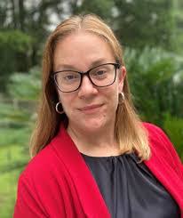 Janis Dolan's Instagram, Twitter & Facebook