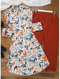 Islami Giyim Panosundaki Pin