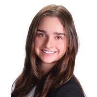 Caroline Nestor's Instagram, Twitter & Facebook