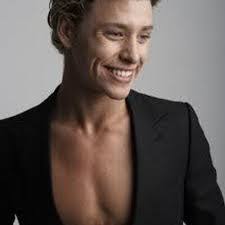 Derrick Slade's Instagram, Twitter & Facebook