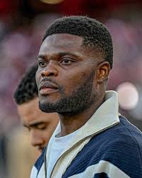 Arsenal's Midfield Balance and Chances Against PSG in Paris